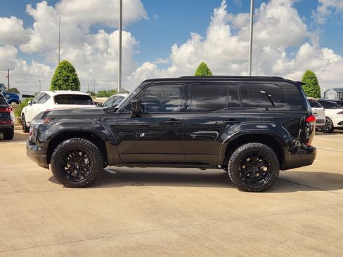 Used 2025 Lexus GX 550 w/ Accessory Package (2T) AWD/4WD image 4