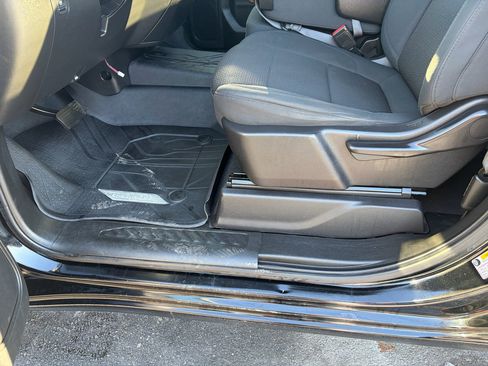 Used 2020 Chevrolet Silverado 2500 W/T w/ WT Convenience Package image 21