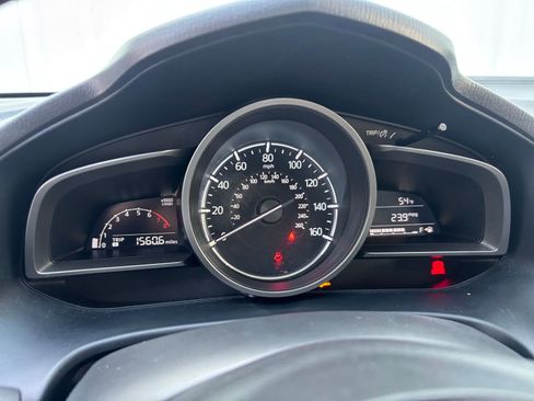 Used 2018 MAZDA MAZDA3 Touring image 22