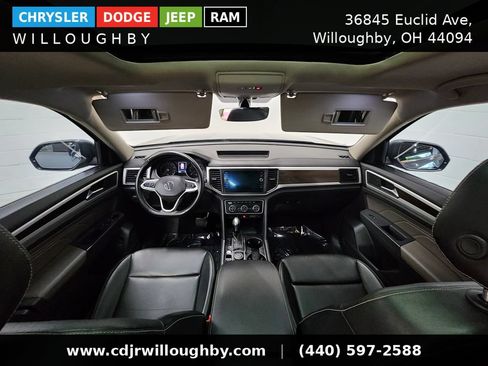 Used 2021 Volkswagen Atlas SE w/ Panoramic Sunroof Package AWD/4WD image 30