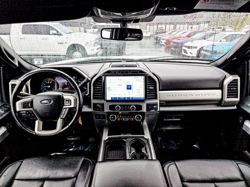 Used 2022 Ford F250 Lariat w/ Lariat Value Package AWD/4WD image 16