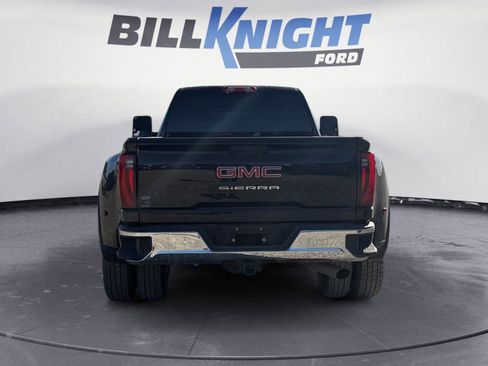 Used 2025 GMC Sierra 3500 Pro image 3