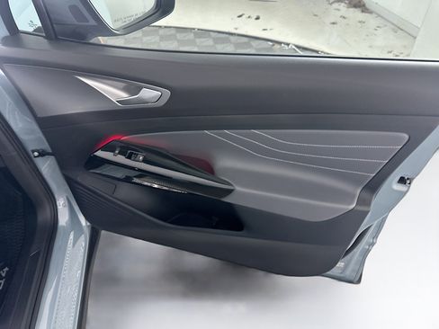 Used 2025 Volkswagen ID.4 Pro S image 33