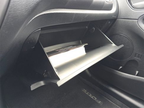 Used 2017 Kia Forte LX image 29