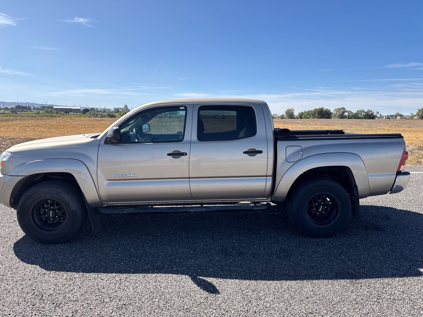 Used 2005 Toyota Tacoma 4x4 Double Cab w/ SR5 Pkg #8 image 4