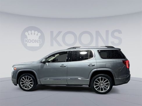 Used 2023 GMC Acadia Denali w/ Denali Technology Package image 13