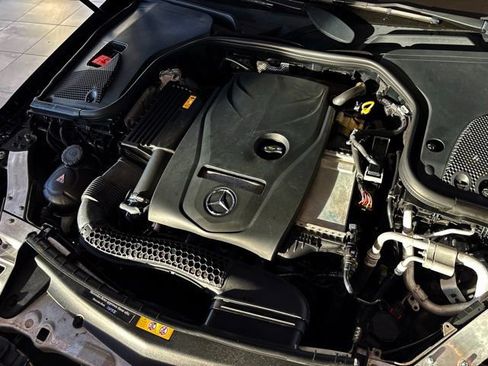 Used 2017 Mercedes-Benz E 300 image 38