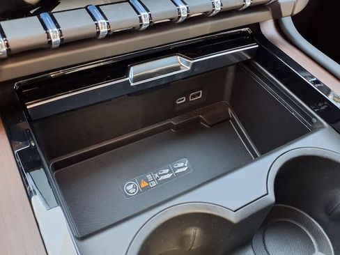 New 2026 GMC Yukon Denali w/ Denali Reserve Package image 10