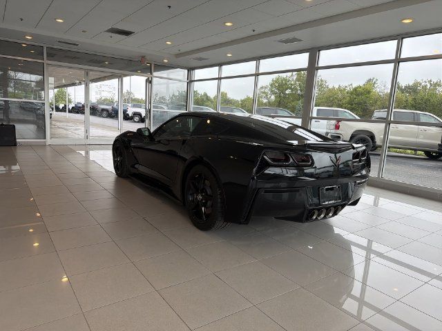 Used 2015 Chevrolet Corvette Stingray Coupe RWD image 3