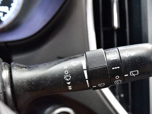 Used 2022 Subaru Forester Limited image 37