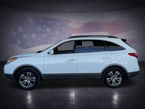 Used 2012 Hyundai Veracruz Limited w/ Entertainment Pkg image 2