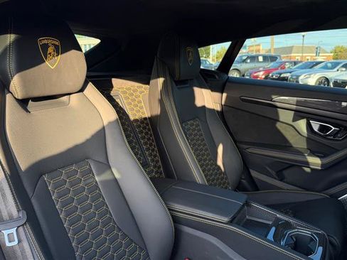 Used 2021 Lamborghini Urus AWD/4WD image 66