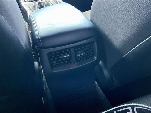Used 2021 Dodge Challenger R/T Scat Pack RWD image 10