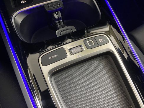 New 2025 Mercedes-Benz GLB 250 4MATIC image 26