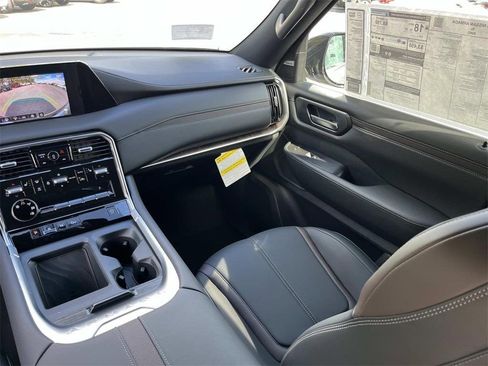 New 2026 Nissan Armada SL w/ Captain's Chari Seat Package image 29