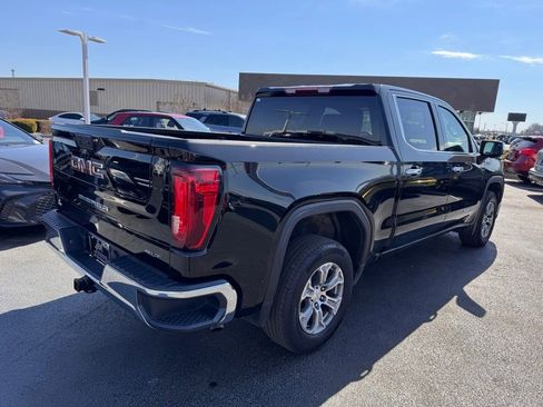 Used 2025 GMC Sierra 1500 SLT image 5