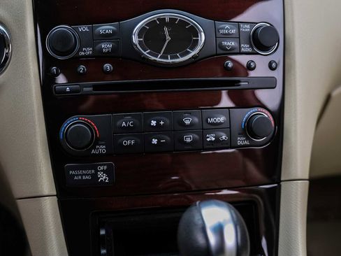 Used 2017 INFINITI QX50 w/ Premium Plus Package image 31