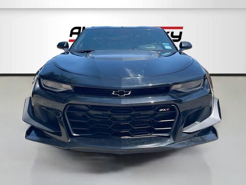 Used 2019 Chevrolet Camaro ZL1 RWD image 2