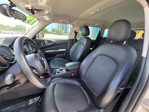 Used 2019 MINI Cooper Clubman FWD image 12