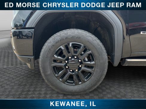 Used 2022 GMC Sierra 2500 Denali w/ Denali Black Diamond Edition AWD/4WD image 14