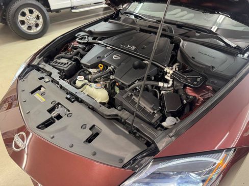 Used 2025 Nissan Z Performance w/ Floor Mat Package RWD image 19
