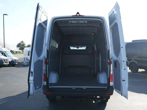 New 2026 Mercedes-Benz Sprinter 144 Cargo image 7