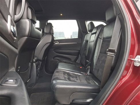Used 2018 Jeep Grand Cherokee Altitude image 10