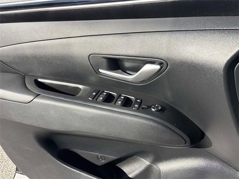 Certified 2024 Hyundai Santa Cruz SEL image 15