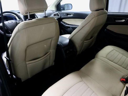 Certified 2022 Ford Edge SE image 21