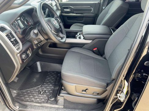 Used 2024 RAM 3500 Big Horn w/ Night Edition image 5