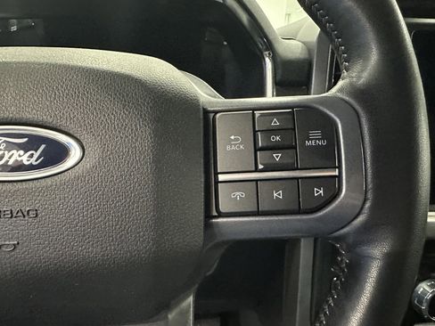 Used 2023 Ford F150 Lariat w/ Trailer Tow Package image 25