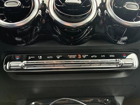 Certified 2026 Mercedes-Benz GLB 250 4MATIC image 18