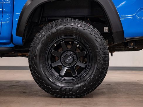 Used 2019 Toyota Tacoma TRD Pro AWD/4WD image 26