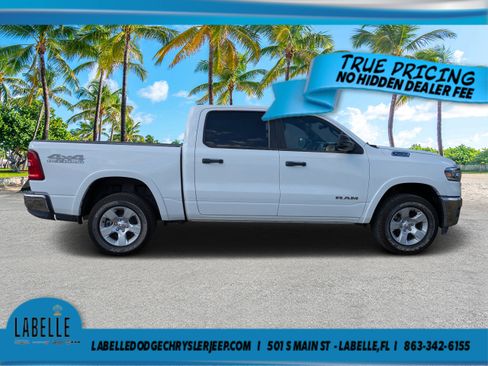 Used 2025 RAM 1500 Big Horn AWD/4WD image 2