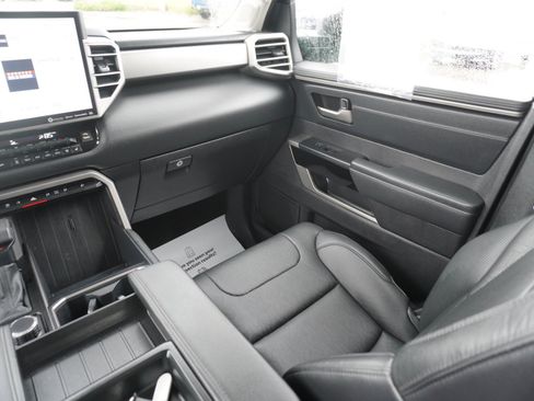 Used 2022 Toyota Tundra Limited w/ TRD Off-Road Package AWD/4WD image 17
