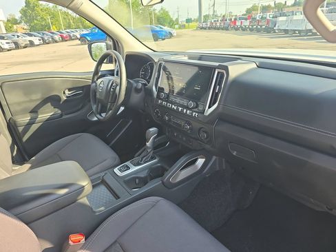 Used 2026 Nissan Frontier SV AWD/4WD image 19