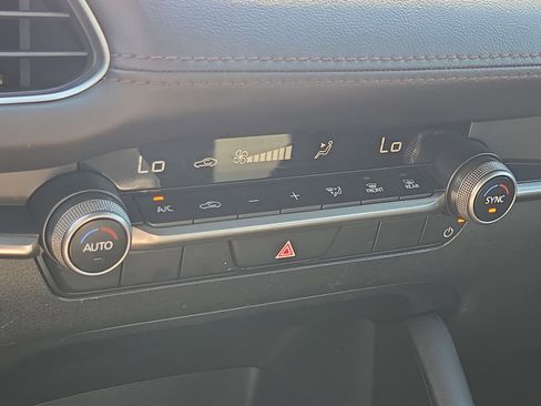 Used 2025 MAZDA MAZDA3 s Sport image 25