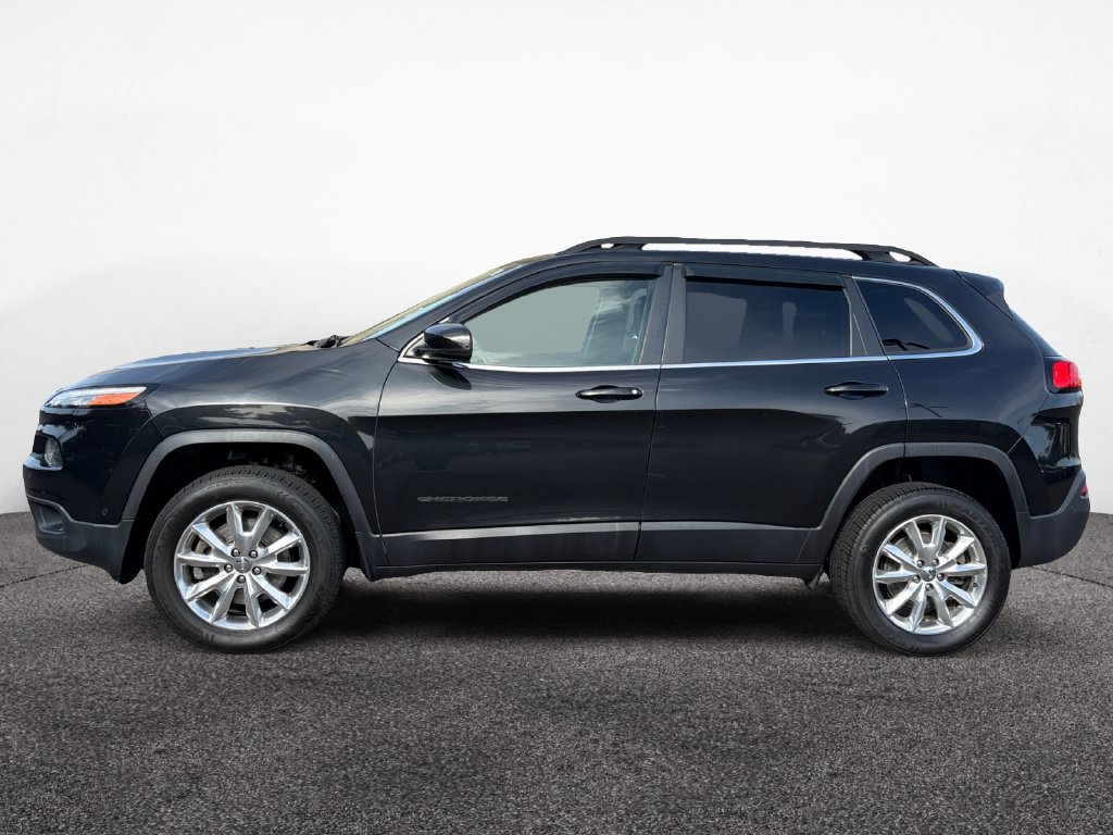 Used 2015 Jeep Cherokee Limited w/ Luxury Group AWD/4WD image 2