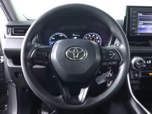 Used 2021 Toyota RAV4 LE AWD/4WD image 11