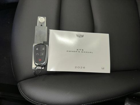New 2026 Cadillac XT5 Luxury image 17