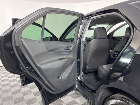 Used 2023 Chevrolet Equinox LT image 42