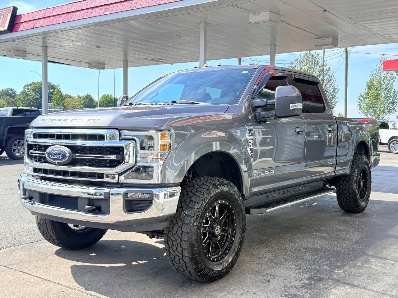 Used 2021 Ford F250 Lariat w/ Lariat Ultimate Package AWD/4WD image 6