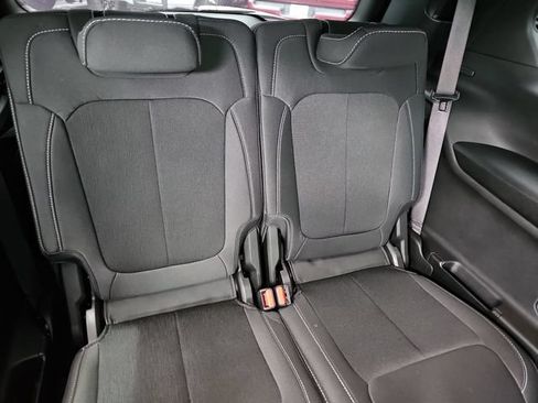 Used 2025 Jeep Grand Cherokee L Laredo w/ Luxury Tech Group I RWD image 12