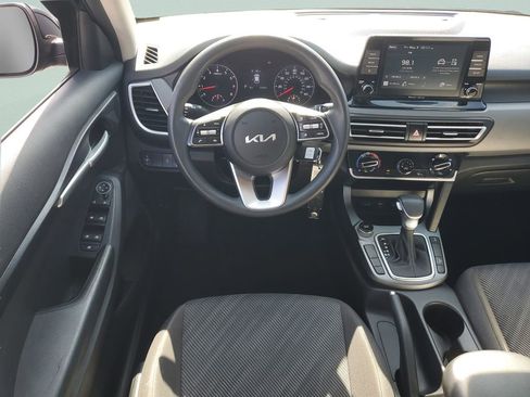 Used 2022 Kia Seltos LX AWD/4WD image 12