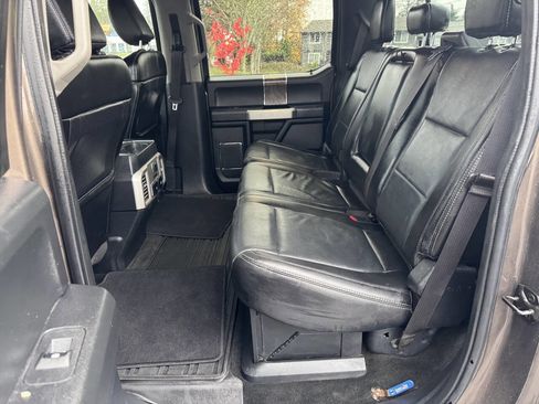 Used 2017 Ford F250 Lariat w/ Chrome Package image 7