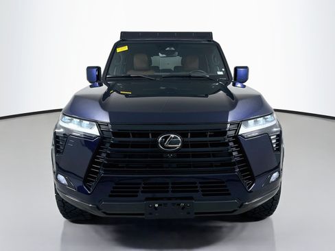 Used 2025 Lexus GX 550 w/ Accessory Package (31) AWD/4WD image 2