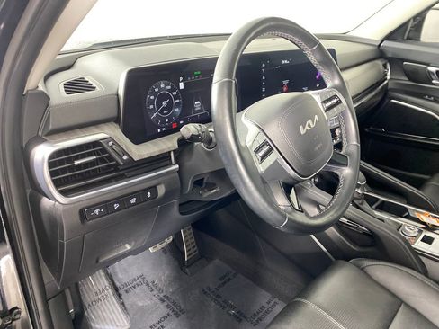 Used 2024 Kia Telluride SX image 11