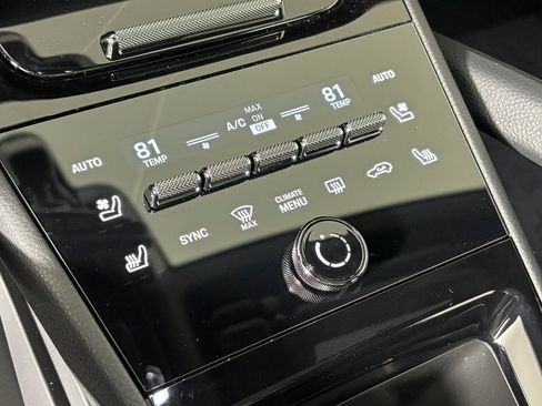 New 2026 Porsche Cayenne image 31