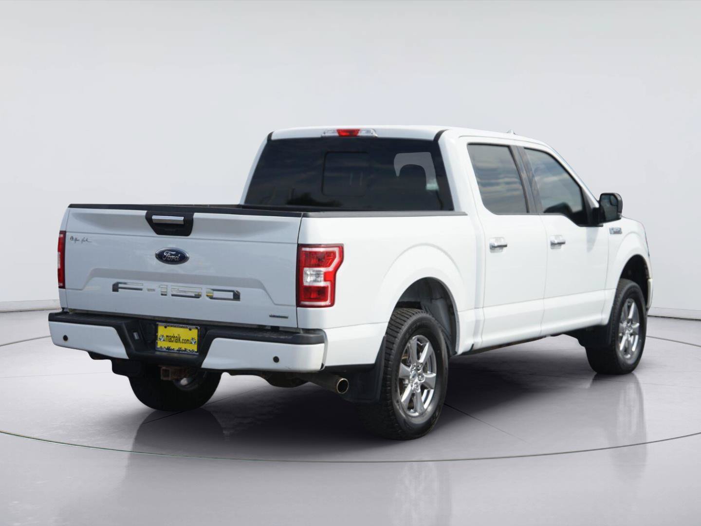 Certified 2018 Ford F150 XLT w/ Equipment Group 302A Luxury AWD/4WD image 6