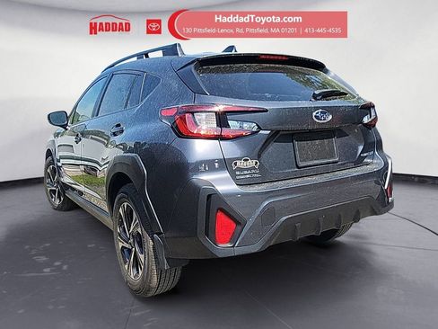 Used 2024 Subaru Crosstrek 2.0i Premium AWD/4WD image 3